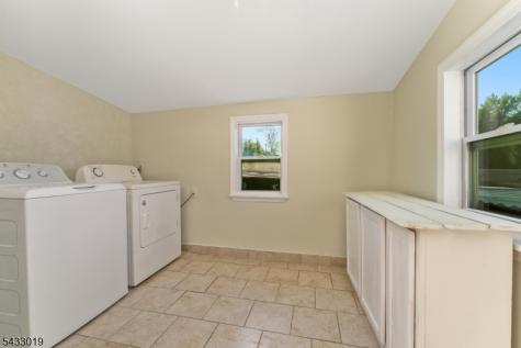 19 Columbus Circle Mansfield NJ 07865