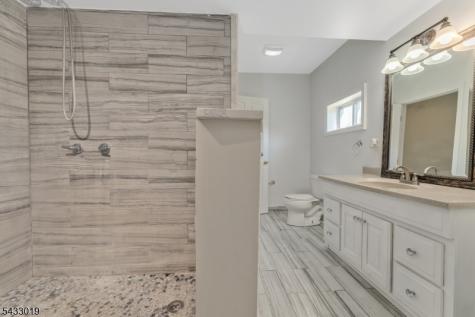 19 Columbus Circle Mansfield NJ 07865