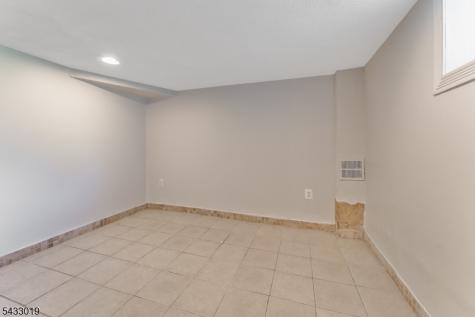19 Columbus Circle Mansfield NJ 07865