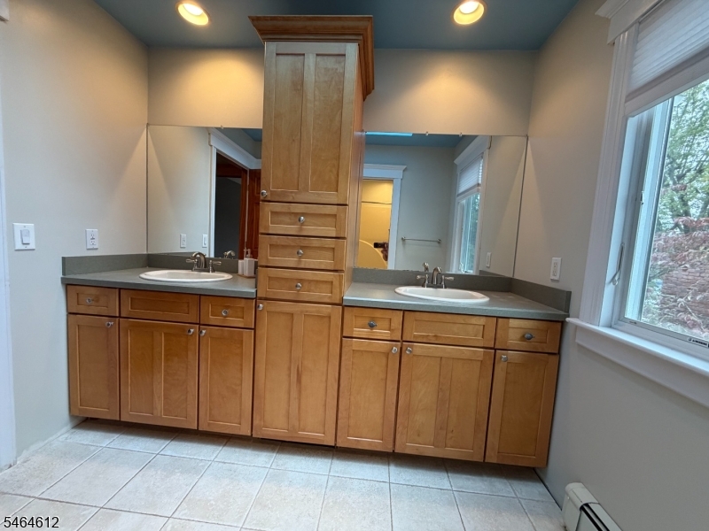 5 Benedict Drive Jefferson NJ 07849