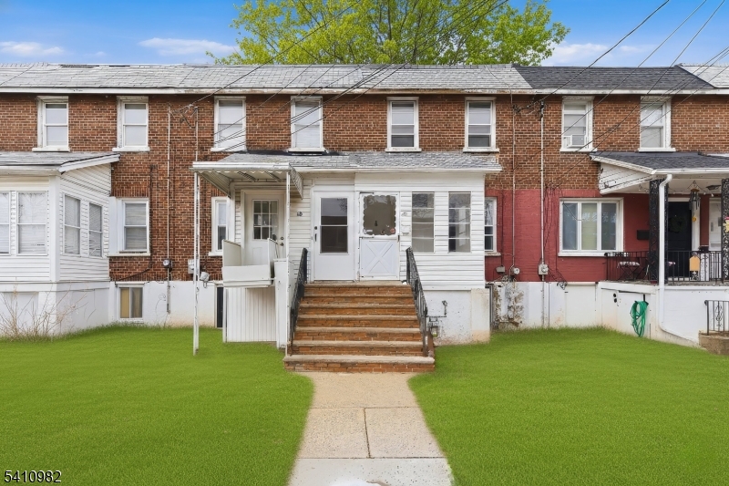 46 W 12th Street Linden NJ 07036