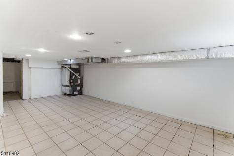 46 W 12th Street Linden NJ 07036