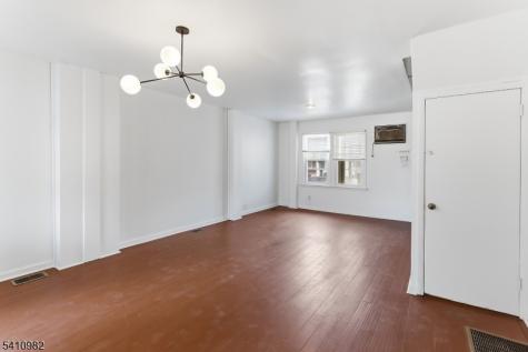 46 W 12th Street Linden NJ 07036