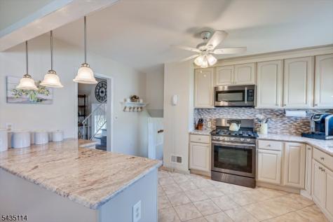 26 Stima Avenue Carteret NJ 07008