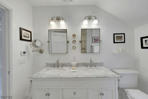50 Afterglow Avenue Verona NJ 07044