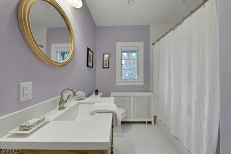 50 Afterglow Avenue Verona NJ 07044