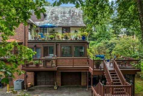 50 Afterglow Avenue Verona NJ 07044
