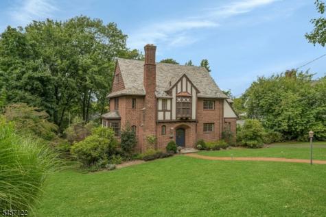 50 Afterglow Avenue Verona NJ 07044