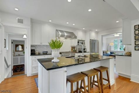 50 Afterglow Avenue Verona NJ 07044