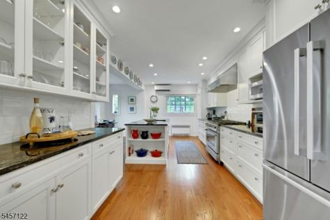 50 Afterglow Avenue Verona NJ 07044