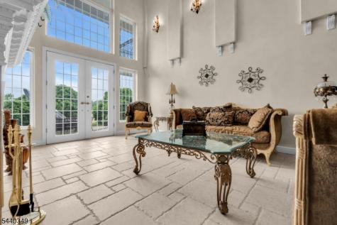 3 Hill Dale Road Tewksbury NJ 08833