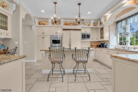 3 Hill Dale Road Tewksbury NJ 08833