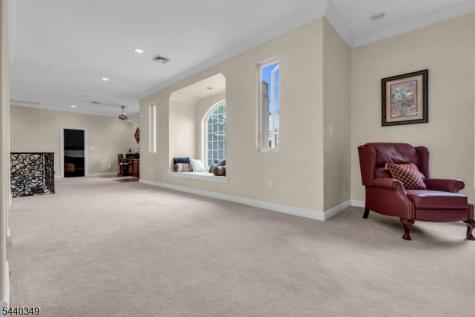 3 Hill Dale Road Tewksbury NJ 08833