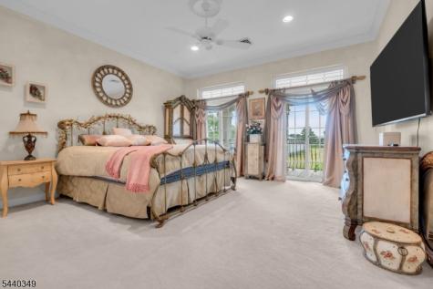 3 Hill Dale Road Tewksbury NJ 08833