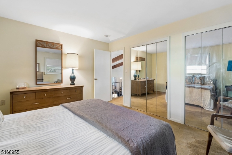 24 Layng Terrace Springfield NJ 07081