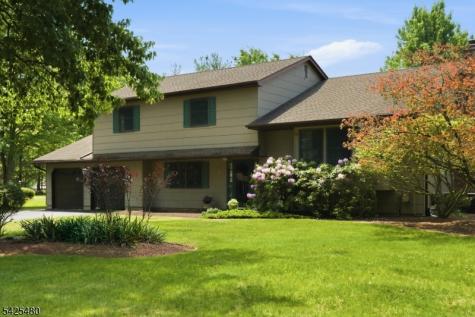 4 Gail Court Hillsborough NJ 08844