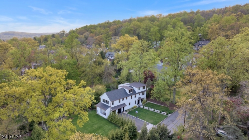 76 Elm Street Millburn NJ 07041