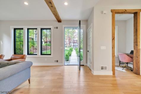 76 Elm Street Millburn NJ 07041
