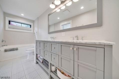 76 Elm Street Millburn NJ 07041