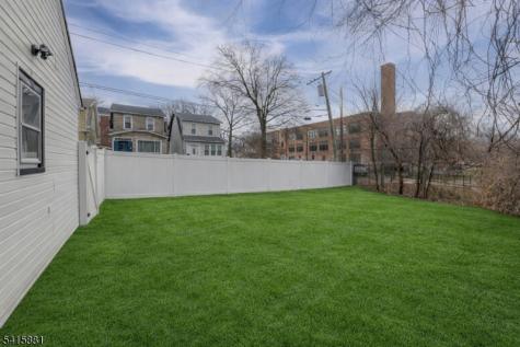 65 Rutgers Street Irvington NJ 07111
