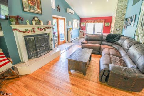 38 Sally Harden Road Wantage NJ 07461