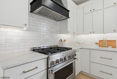 8 Lionel Street Clark NJ 07066