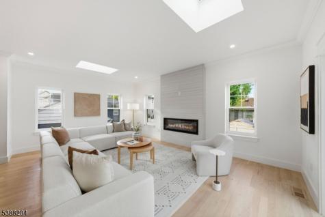 8 Lionel Street Clark NJ 07066