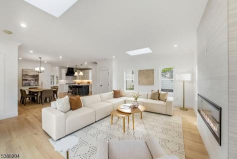 8 Lionel Street Clark NJ 07066