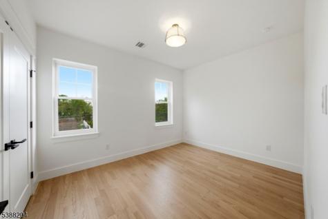 8 Lionel Street Clark NJ 07066
