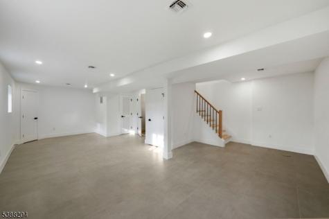 8 Lionel Street Clark NJ 07066