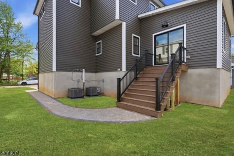 8 Lionel Street Clark NJ 07066