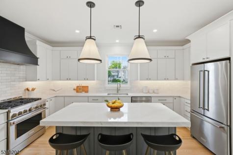 8 Lionel Street Clark NJ 07066