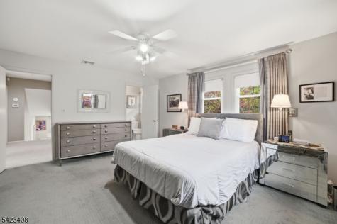 50 Knollwood Drive Livingston NJ 07039