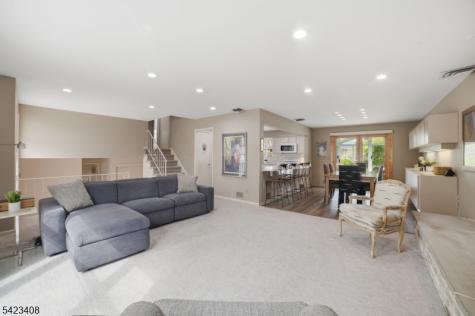 50 Knollwood Drive Livingston NJ 07039