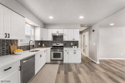 701 Mccandless Place Linden NJ 07036