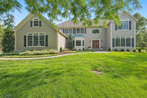 4 Hawkes Court Bridgewater NJ 08807