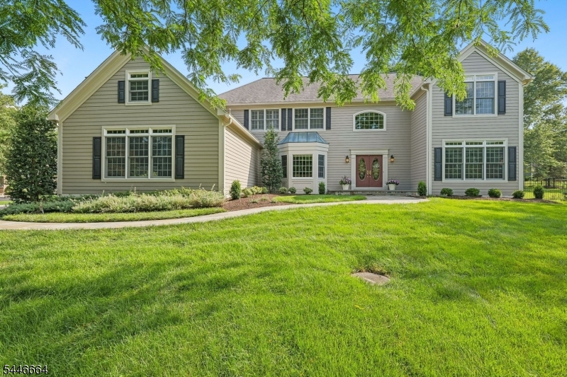 4 Hawkes Court Bridgewater NJ 08807