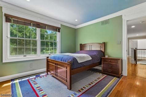 4 Hawkes Court Bridgewater NJ 08807