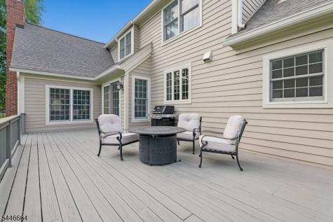 4 Hawkes Court Bridgewater NJ 08807