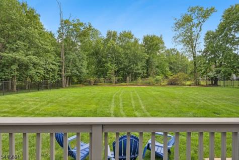 4 Hawkes Court Bridgewater NJ 08807