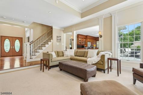 4 Hawkes Court Bridgewater NJ 08807