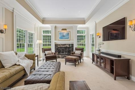 4 Hawkes Court Bridgewater NJ 08807