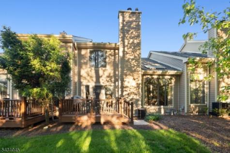 32 Lenox Court Montville NJ 07045