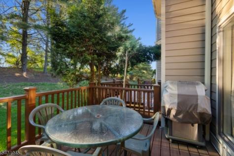 32 Lenox Court Montville NJ 07045