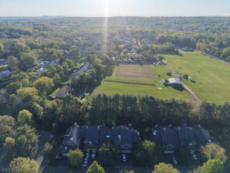 32 Lenox Court Montville NJ 07045