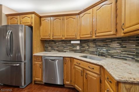 32 Lenox Court Montville NJ 07045