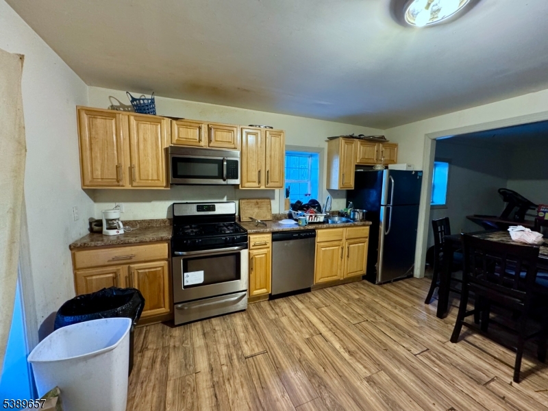 279 Dr Martin Luther King J Newark NJ 07102