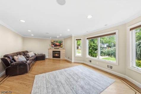 19 Fairview Road Clark NJ 07066