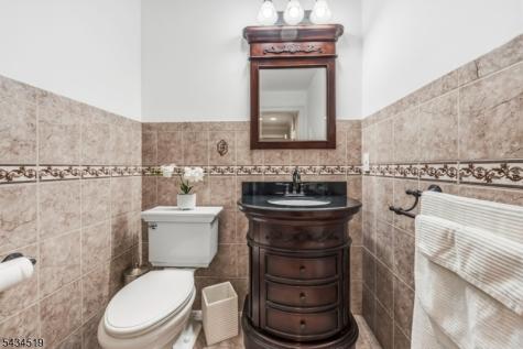 19 Fairview Road Clark NJ 07066