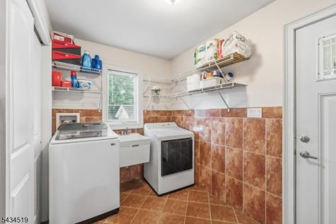 19 Fairview Road Clark NJ 07066